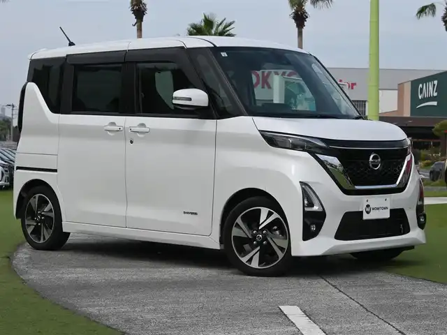 日産 ルークス HWS Gターボ プロパイロットED 千葉県 2021(令3)年 5.7万km ホワイトパール エマージェンシーブレーキ/プロパイロット/インテリジェントクルーズコントロール/両側パワースライドドア/9インチ純正メモリーナビ/地デジTV/【DVD/CD再生機能　Bluetooth接続】/アラウンドビューモニター/革巻きステアリング/LEDヘッドライト/フォグライト/ウインカーミラー/コーナーセンサー/純正15インチアルミホイル/サイド/カーテンエアバッグ/インテリジェントキー