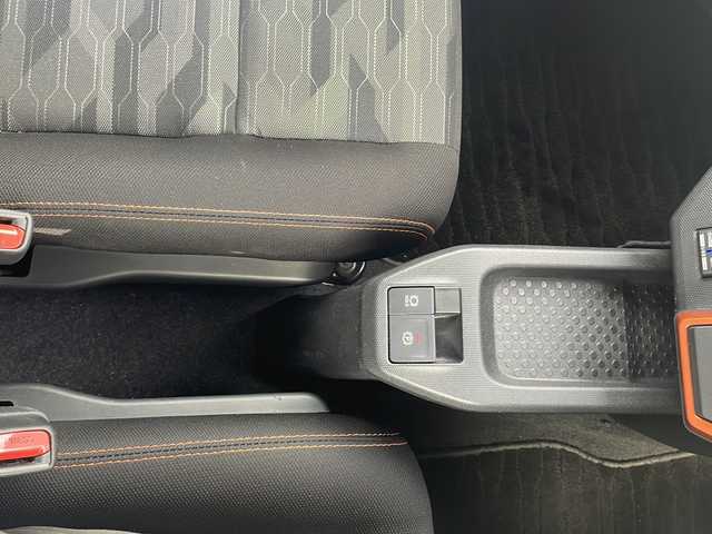 ダイハツ タフト G ターボ 鹿児島県 2021(令3)年 3.7万km 黒 ETC/Bluetooth接続/バックカメラ/クルーズコントロール/シートヒーター/CD再生可能/サンルーフ/純正フロアマット/前後コーナーセンサー/レーンキープアシスト/衝突被害軽減装置/横滑り防止装置/スペアキー/スマートキー