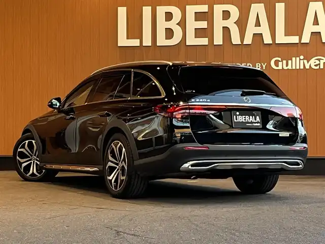 メルセデス・ベンツ Ｍ・ベンツ Ｅ２２０ｄ 4マチック オールテレイン 宮城県 2024(令6)年 2.9万km オブシディアンブラック ワンオーナー/レザーエクスクルーシブパッケージ/・本革（ナッパレザー）シート/・コンフォートシート/・エナジャイジングパッケージプラス/・エアバランスパッケージ/・アームレストヒーター/・ラグジュアリーヘッドレスト/・マルチコントロールシートバックパッケージ/・シートヒータープラス/・シートベンチレーター/デジタルインテリアパッケージ/・セルフィー&ビデオカメラ/・3Dコックピットディスプレイ/・MBUXスーパースクリーン/・ブラックピアノラッカーインテリアトリム/アドバンスドパッケージ/・イルミネーテッドラジエターグリル/・MBUXインテリアアシスタント/・ヘッドアップディスプレイ/・クライメートコントロール/・パノラミックスライディングルーフ/レーダーセーフティパッケージ/Burmester4Dサラウンドサウンドシステム/360°カメラシステム/デジタルライト/純正19インチAW/ワイヤレスチャージング/キーレスゴー/フットトランクオープナー/ドライブレコーダー