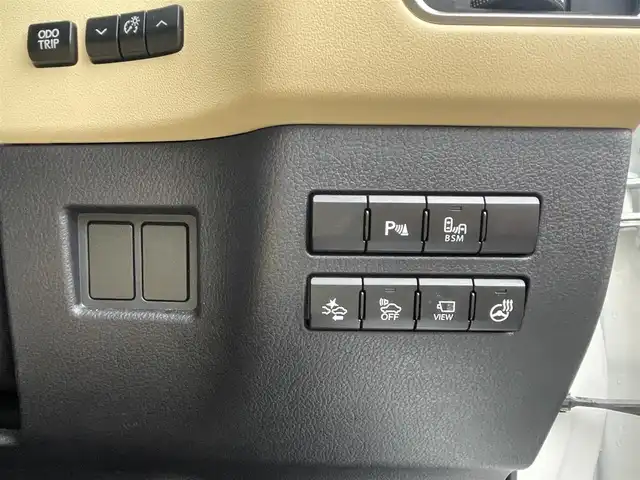 レクサス ＮＸ 300h Iパッケージ 宮城県 2015(平27)年 11.5万km ソニッククォーツ 純正ナビ　/　フルセグテレビ　Ｂｌｕｅｔｏｏｔｈ　CD/DVD　FM/AM/ブラインドスポットモニター　/パワーシート　/シートヒーター　/レザーシート　/ステアリングヒーター/クルーズコントロール/オートライト/オートハイビーム/ルーフレール/コーナーセンサー/パノラミックビューモニター/横滑り防止/追突軽減システム/プッシュスタート/ETC/保証書/取扱説明書/　