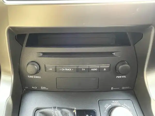 レクサス ＮＸ 300h Iパッケージ 宮城県 2015(平27)年 11.5万km ソニッククォーツ 純正ナビ　/　フルセグテレビ　Ｂｌｕｅｔｏｏｔｈ　CD/DVD　FM/AM/ブラインドスポットモニター　/パワーシート　/シートヒーター　/レザーシート　/ステアリングヒーター/クルーズコントロール/オートライト/オートハイビーム/ルーフレール/コーナーセンサー/パノラミックビューモニター/横滑り防止/追突軽減システム/プッシュスタート/ETC/保証書/取扱説明書/　