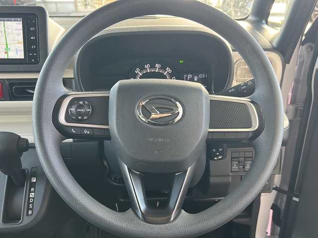 ダイハツ ムーヴ キャンバス ストライプス X 大分県 2023(令5)年 1.5万km シャイニングホワイトパール/アプリコットピンクメタリック ワンオーナー /9インチ純正SDナビ /フルセグTV /CD/DVD再生機能/バックカメラ /両側パワースライドドア /禁煙　/クリアランスソナー /2トーン /前方純正ドライブレコーダー /電動格納ミラー　/スマートキー/Wエアバッグ/オートライト