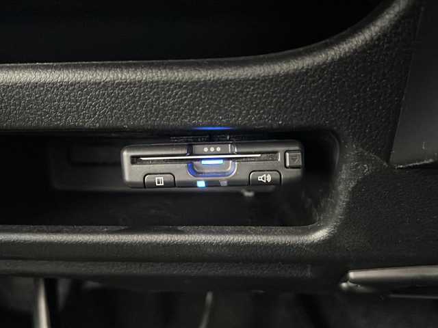 ダイハツ ムーヴ キャンバス ストライプス X 大分県 2023(令5)年 1.5万km シャイニングホワイトパール/アプリコットピンクメタリック ワンオーナー /9インチ純正SDナビ /フルセグTV /CD/DVD再生機能/バックカメラ /両側パワースライドドア /禁煙　/クリアランスソナー /2トーン /前方純正ドライブレコーダー /電動格納ミラー　/スマートキー/Wエアバッグ/オートライト