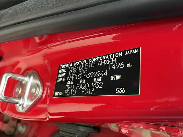 トヨタ アクア G 栃木県 2015(平27)年 12.4万km スーパーレッドⅤ 純正ナビ/（BT/フルセグ/AM/FM)/クルーズコントロール/横滑り防止/プッシュスタート/スマートキー/ETC/バックカメラ