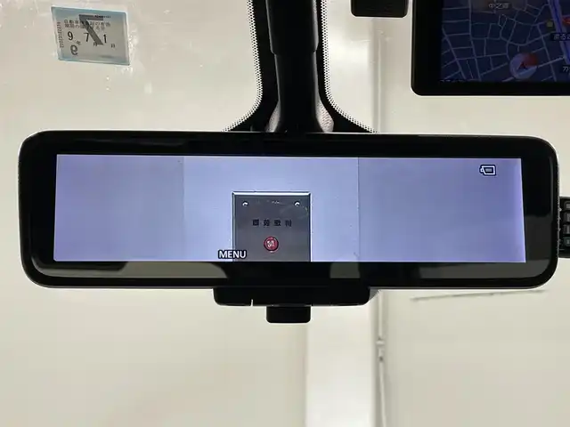 日産 セレナ ニスモ 愛知県 2018(平30)年 4.9万km ブリリアントホワイトパール 2トーン カロッツェリア10インチナビ/フリップダウンモニター/プロパイロット/衝突軽減ブレーキ/両側電動スライドドア/アラウンドビューモニター/LEDヘッドライト/ETC/ドライブレコーダー/デジタルインナーミラー/フルセグTV/Bluetooth/コーナーセンサー/レーンキープアシスト/パーキングアシスト/プッシュスタート/USB接続/スマートキー/CD/DVD再生/アイドリングストップ/ミュージックサーバー/ミュージックプレイヤー接続/純正フロアマット/オートライト/禁煙車/2トーンカラー/ウィンカーミラー/電動格納ミラー/ドアバイザー/Wエアコン/ステアリングリモコン/ハンズフリーパワースライドドア/横滑り防止装置/電動パーキングブレーキ/オートブレーキホールド