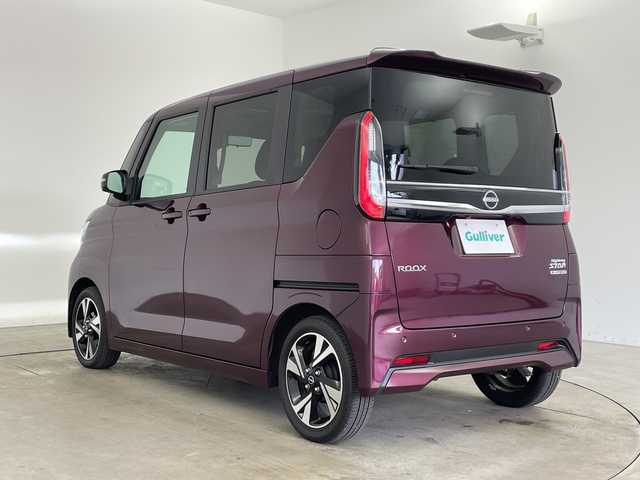 日産 ルークス ハイウェイスター Gターボ 兵庫県 2024(令6)年 0.5万km ワイン ・社外ナビ（MDV-D311W）/TV/Bluetooth/SD/CD/・アラウンドビューモニター/・インテリジェントルームミラー/・ETC/・エマージェンシーブレーキ/・車線逸脱警報/・標識検知機能/・先行車発進お知らせ/・ふらつき警報/・ハンズフリースライドドア/・両側パワースライドドア/・ステアリングスイッチ/・ＬＥＤヘッドライト/・オートライト/・ハイビームアシスト/・スマートキー