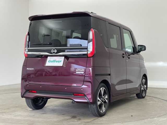日産 ルークス ハイウェイスター Gターボ 兵庫県 2024(令6)年 0.5万km ワイン ・社外ナビ（MDV-D311W）/TV/Bluetooth/SD/CD/・アラウンドビューモニター/・インテリジェントルームミラー/・ETC/・エマージェンシーブレーキ/・車線逸脱警報/・標識検知機能/・先行車発進お知らせ/・ふらつき警報/・ハンズフリースライドドア/・両側パワースライドドア/・ステアリングスイッチ/・ＬＥＤヘッドライト/・オートライト/・ハイビームアシスト/・スマートキー
