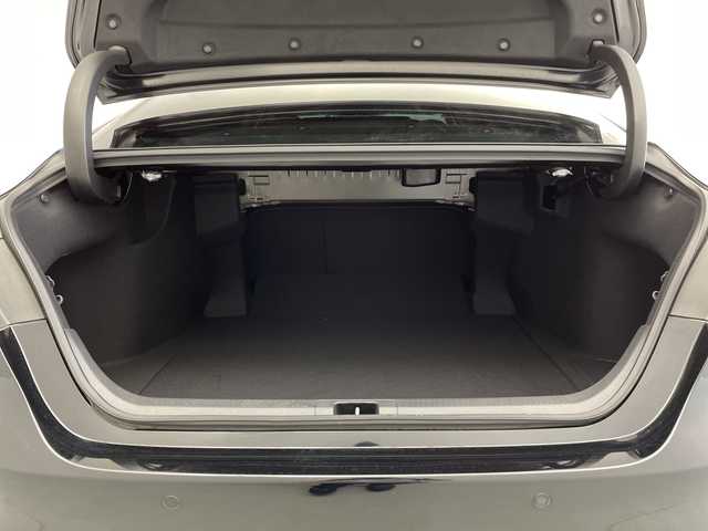 トヨタ カムリ G 茨城県 2023(令5)年 1.8万km アティチュードブラックマイカ 純正ディスプレイオーディオ　全方位カメラ　ミュージックプレーヤー接続　ＥＴＣ　衝突軽減ブレーキ　レーンキープアシスト　ブラインドスポットモニター　シートヒーター　ドライブレコーダー　純正17インチＡＷ