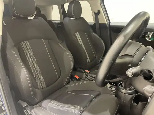 ＭＩＮＩ ミニ クーパー S 岐阜県 2016(平28)年 3.8万km 青 ディープブルー/ペッパーパッケージ(コンフォートアクセス/MINIエキサイトメントパッケージ/ストレージコンパートメントパッケージ)/ナビゲーションパッケージ/LEDヘッドライト/フォグランプ/17インチアロイホイール/ドライビングアシスト（衝突被害軽減ブレーキ/アクティブクルーズコントロール）/後方パークディスタンスコントロール/ミラー一体型ＥＴＣ