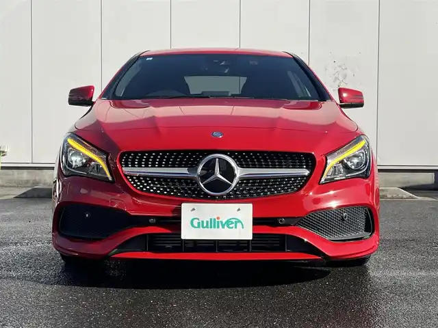 メルセデス・ベンツ ＣＬＡ１８０ スポーツ 三重県 2017(平29)年 3.9万km 赤 レーダーセーフティパッケージ(ブラインドスポットアシスト/ディスタンスパイロットディストロニック/レーンキーピングアシスト/PRE-SAFE)/アクティブブレーキアシスト/アテンションアシスト/純正ナビ(Bluetooth/CD/DVD/SD/地デジTV/AM/FM)/バックカメラ/ETC/ドライブレコーダー(前)/シートヒーター(前席)/パドルシフト/電動格納ミラー/助手席側リバース連動/18インチAMG5本ツインスポークアルミホイール/純正スポーツサスペンション/ナッパ革巻きスポーツステアリングホイール(レッドステッチ入)/左右独立調整オートエアコン/合皮/DINAMICA(スエード調)コンビシート/シートバックポケット/シートアンダーボックス/アームレスト(後席中央)/トランクスルー/ステンレス製ペダル/フットトランクオープナー/12V電源ソケット(トランク)/スペアキー