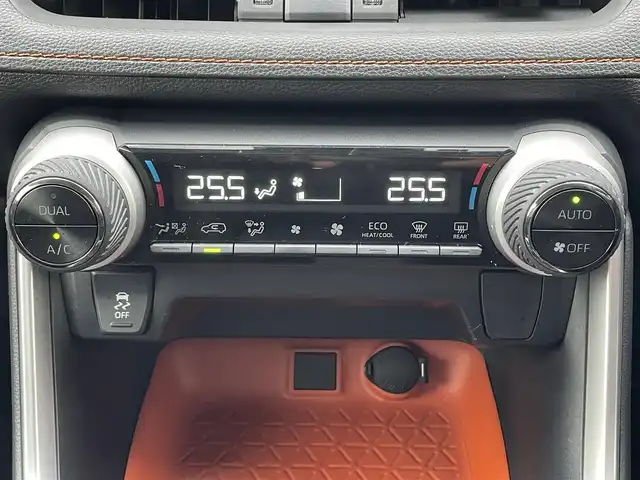 トヨタ ＲＡＶ４ アドベンチャー 島根県 2020(令2)年 6.4万km アティチュードブラックマイカ JAOSバンパープロテクター/JAOSノーズプロテクター/トヨタセーフティセンス/純正ナビ/CD/ワンセグTV/Bluetooth/バックカメラ/レーダークルーズコントロール/LEDオートライト/オートマチックハイビーム /ドライブレコーダー /ETC/スマートキー/プッシュスタート /ステアリングスイッチ/フロアマット/ドアバイザー