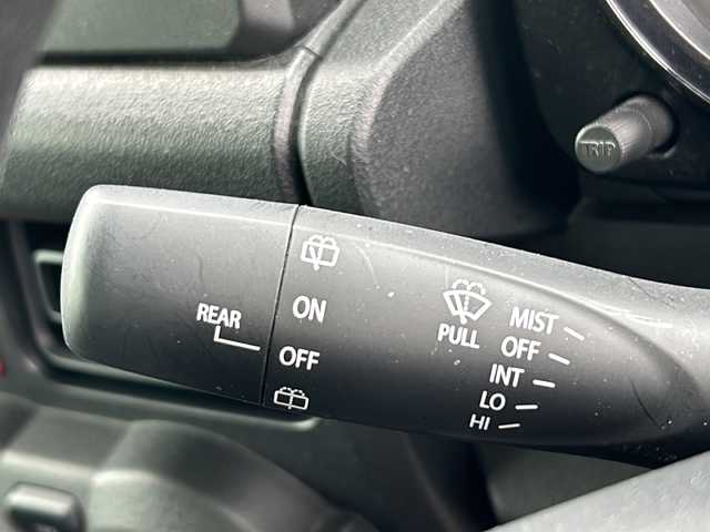 スズキ ジムニー XL 岐阜県 2019(平31)年 2.2万km キネティックイエロー 社外ＳＤナビ　/ＥＴＣ　/前後ドライブレコーダー　/横滑り防止装置　/ダウンヒルアシスト　/４ＷＤ　/ＡＢＳ　/純正１６インチアルミホイール　/５速ＭＴ　/プッシュスタート　/スマートキー　/スペアキー/フラットシート　/純正フロアマット