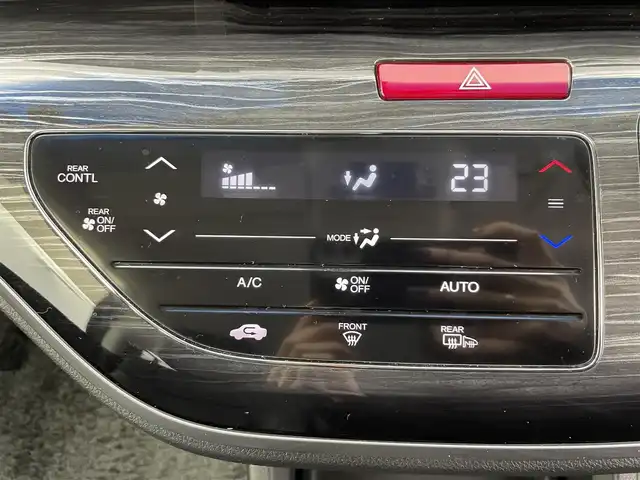ホンダ オデッセイ アブソルート 富山県 2014(平26)年 5.3万km ホワイトオーキッドパール 純正ナビ（AM/FM/BT/DVD/USB/HDMI/フルセグ）/バックカメラ/ETC/両側パワースライドドア/クルーズコントロール/横滑り防止装置/アイドリングストップ/純正アルミホイール/純正フロアマット/オートLEDライト/革巻きステアリング/ステアリングスイッチ/パドルシフト/スマートキー