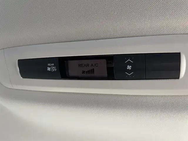 ホンダ オデッセイ アブソルート 富山県 2014(平26)年 5.3万km ホワイトオーキッドパール 純正ナビ（AM/FM/BT/DVD/USB/HDMI/フルセグ）/バックカメラ/ETC/両側パワースライドドア/クルーズコントロール/横滑り防止装置/アイドリングストップ/純正アルミホイール/純正フロアマット/オートLEDライト/革巻きステアリング/ステアリングスイッチ/パドルシフト/スマートキー