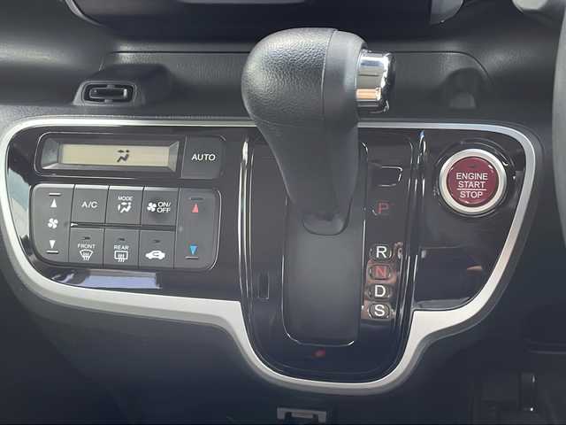 ホンダ Ｎ ＢＯＸ カスタム G ターボSSパッケージ 山口県 2014(平26)年 7.4万km スマートブラック SDナビ　【AVIC-RZ09】/フルセグTV/Bluetooth接続/ETC/クルーズコントロール/追従走行有り/スマートキー/プッシュスタート/バックカメラ/カーテンエアバック/LEDヘッドライト/チップアップシート/両側パワースライドドア/ドライブレコーダー