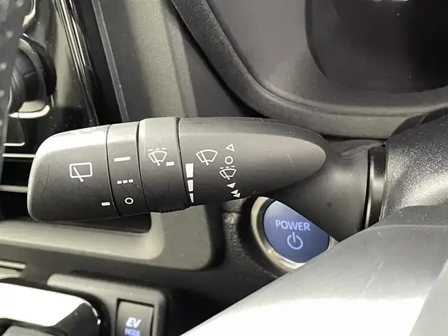 トヨタ シエンタ ハイブリッド Z 熊本県 2022(令4)年 1.4万km アーバンカーキ 禁煙車　/純正１０．５インチナビ（フルセグ・ＢＴ・ＵＳＢ）/全周囲カメラ　/社外前後クリアランスソナー　/ビルトインＥＴＣ　/両側パワースライドドア　/前後クリアランスソナー　　/トヨタセーフティーセンス/・プリクラッシュセーフティ/・ロードサインアシスト/・レーンディパーチャーアラート/・ブラインドスポットモニター/・リアクロストラフィックアラート/・レーダークルーズコントロール/横滑り防止/デジタルインナーミラー/天井サーキュレーター/ナノイーX/アクセサリーコンセント1500W/純正フロアマット/純正１５インチAW/オートライト/オートマチックハイビーム/LEDヘッドライト/スマートキー/プッシュスタート/保証書/取扱説明書