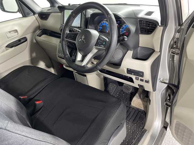 三菱 ｅＫスペース G 神奈川県 2020(令2)年 4.1万km スターリングシルバーM 社外8型ナビゲーション【MDV-S707L】/CD　DVD　フルセグ　Bluetooth　AM　FM/衝突軽減ブレーキ/レーンキープアシスト/クリアランスソナー/レーダークルーズコントロール/全方位カメラ/片側パワースライドドア/デジタルインナーミラー/前後ドライブレコーダー/ETC/アイドリングストップ/オートホールドブレーキ/電子パーキング/前席シートヒーター/オートライト/オートマチィックハイビーム/シートカバー/スマートキー/スペアキー1本/サマータイヤ積込スチールホイール付