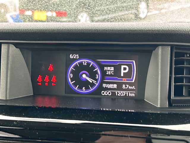 トヨタ ルーミー カスタムG 千葉県 2020(令2)年 1.2万km パールホワイトⅢ ＴＲＤエアロ　外マフラー　１４アルミホイール　ＬＥＤライト　オートライト　ナビＮＳＣＮ－Ｗ６８　バックカメラ　クルコン　シートヒーター　両側パワースライドドア　スマートアシスト ETC スマートキー