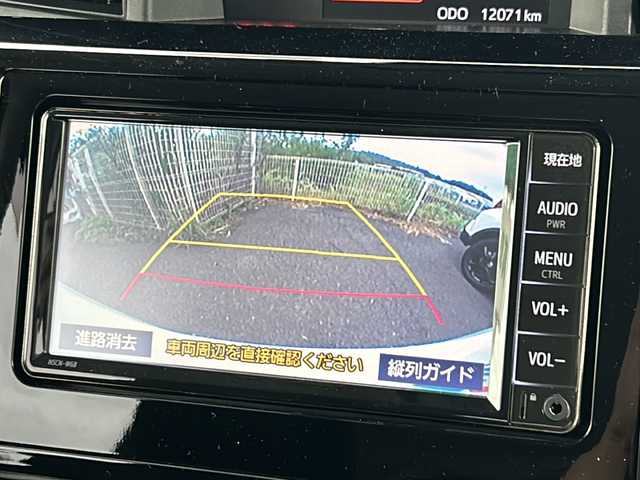 トヨタ ルーミー カスタムG 千葉県 2020(令2)年 1.2万km パールホワイトⅢ ＴＲＤエアロ　外マフラー　１４アルミホイール　ＬＥＤライト　オートライト　ナビＮＳＣＮ－Ｗ６８　バックカメラ　クルコン　シートヒーター　両側パワースライドドア　スマートアシスト ETC スマートキー