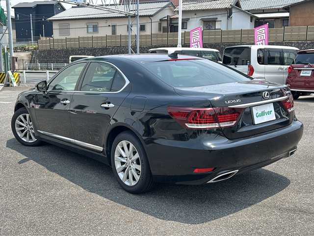 レクサス ＬＳ 460 バージョンC Iパッケージ 愛知県 2014(平26)年 14.7万km ブラック /禁煙車//サンルーフ//メーカー12.3インチHDDナビ//フルセグTV//Bluetooth//CD・DVD//USB・AUX//ビルトインETC//バックカメラ//レーダークルーズコントロール//クリアランスソナー//黒本革シート//D/N席パワーシート（メモリ付き）//D/N席シートヒーター//前席ベンチレーション//ステアリングヒーター//リア電動サンシェード//電動パーキング//ブレーキホールド//3眼LEDオートライト//アダプティブハイビーム//コンビハンドル//純正１８インチアルミ//走行モード切替//純正フロアマット//取扱説明書/新車保証書//スペアキー