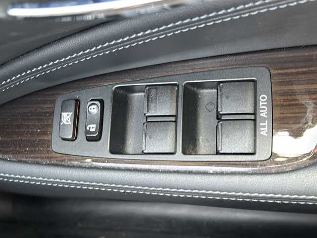 レクサス ＬＳ 460 バージョンC Iパッケージ 愛知県 2014(平26)年 14.7万km ブラック /禁煙車//サンルーフ//メーカー12.3インチHDDナビ//フルセグTV//Bluetooth//CD・DVD//USB・AUX//ビルトインETC//バックカメラ//レーダークルーズコントロール//クリアランスソナー//黒本革シート//D/N席パワーシート（メモリ付き）//D/N席シートヒーター//前席ベンチレーション//ステアリングヒーター//リア電動サンシェード//電動パーキング//ブレーキホールド//3眼LEDオートライト//アダプティブハイビーム//コンビハンドル//純正１８インチアルミ//走行モード切替//純正フロアマット//取扱説明書/新車保証書//スペアキー