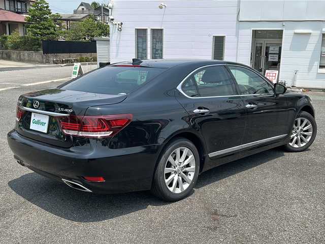 レクサス ＬＳ 460 バージョンC Iパッケージ 愛知県 2014(平26)年 14.7万km ブラック /禁煙車//サンルーフ//メーカー12.3インチHDDナビ//フルセグTV//Bluetooth//CD・DVD//USB・AUX//ビルトインETC//バックカメラ//レーダークルーズコントロール//クリアランスソナー//黒本革シート//D/N席パワーシート（メモリ付き）//D/N席シートヒーター//前席ベンチレーション//ステアリングヒーター//リア電動サンシェード//電動パーキング//ブレーキホールド//3眼LEDオートライト//アダプティブハイビーム//コンビハンドル//純正１８インチアルミ//走行モード切替//純正フロアマット//取扱説明書/新車保証書//スペアキー