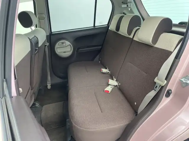 トヨタ パッソ プラスハナ Gパッケージ 三重県 2015(平27)年 1.1万km ムースピンクP 禁煙車　/純正ＣＤオーディオ　/オートＡＣ　/フォグ　/電格ミラー　/アイドリングストップ　/リモコンキー　/ベンチシート　/ドアバイザー　/ウィンカーミラー　/フロアマット　/ＡＢＳ　/横滑り防止装置　/ダブルエアバッグ