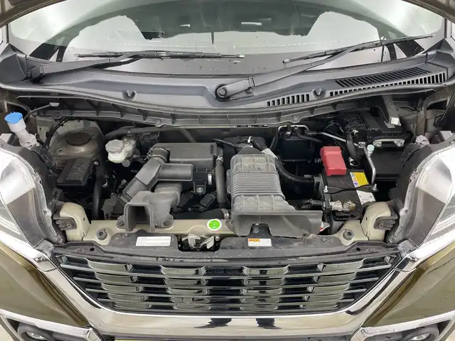 スズキ スペーシア カスタム HYBRID XS ターボ 愛知県 2018(平30)年 5万km ブレイブカーキP 禁煙車/純正8インチナビ/（AM/FM/CD/DVD/Bluetooth/フルセグTV)/全方位カメラ/スズキセーフティサポート/・衝突軽減ブレーキ/・レーンキープアシスト/・クリアランスソナー/・誤発進抑制機能/ＥＴＣ/シートヒーター/両側パワースライドドア/アイドリングストップ/スマートキー/スペアキー有/純正フロアマット/純正15インチアルミホイール/LEDヘッドライト/フロントフォグライト/横滑り防止装置/電動格納ミラー