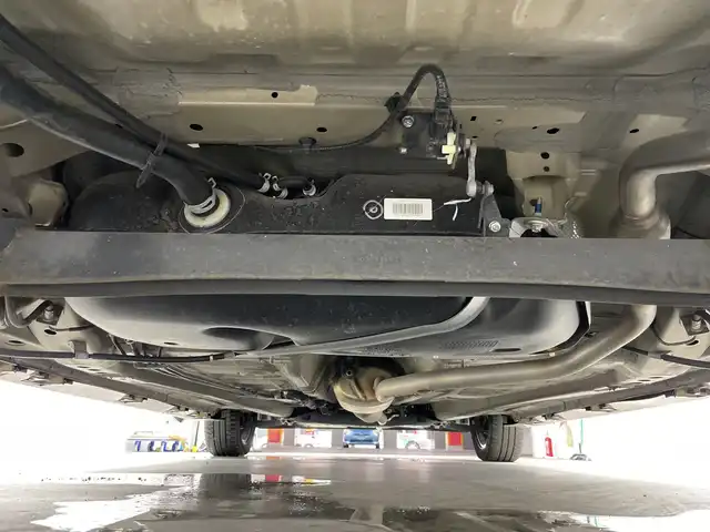スズキ スペーシア カスタム HYBRID XS ターボ 愛知県 2018(平30)年 5万km ブレイブカーキP 禁煙車/純正8インチナビ/（AM/FM/CD/DVD/Bluetooth/フルセグTV)/全方位カメラ/スズキセーフティサポート/・衝突軽減ブレーキ/・レーンキープアシスト/・クリアランスソナー/・誤発進抑制機能/ＥＴＣ/シートヒーター/両側パワースライドドア/アイドリングストップ/スマートキー/スペアキー有/純正フロアマット/純正15インチアルミホイール/LEDヘッドライト/フロントフォグライト/横滑り防止装置/電動格納ミラー