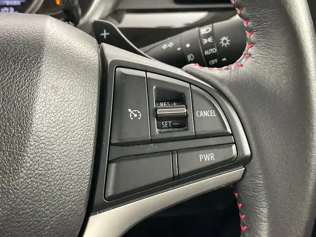 スズキ スペーシア カスタム HYBRID XS ターボ 愛知県 2018(平30)年 5万km ブレイブカーキP 禁煙車/純正8インチナビ/（AM/FM/CD/DVD/Bluetooth/フルセグTV)/全方位カメラ/スズキセーフティサポート/・衝突軽減ブレーキ/・レーンキープアシスト/・クリアランスソナー/・誤発進抑制機能/ＥＴＣ/シートヒーター/両側パワースライドドア/アイドリングストップ/スマートキー/スペアキー有/純正フロアマット/純正15インチアルミホイール/LEDヘッドライト/フロントフォグライト/横滑り防止装置/電動格納ミラー