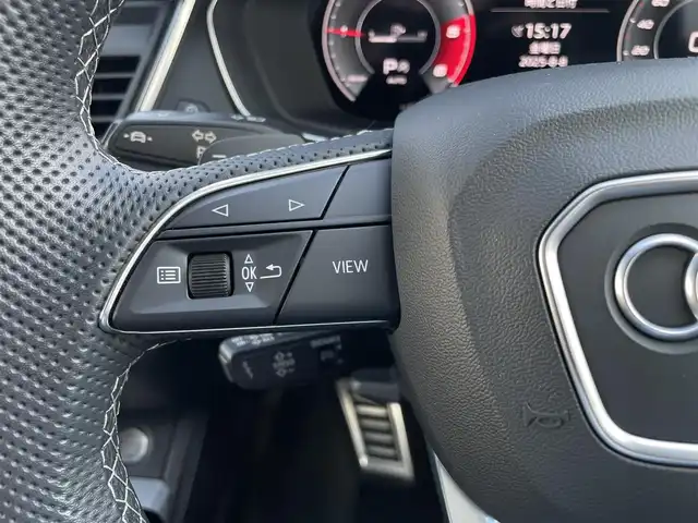 アウディ アウディ Ｑ５ 40TDIクワトロ Sライン 東京都 2021(令3)年 2.9万km 緑 外装色：ディストリクトグリーンメタリック/純正ナビ/３６０°カメラ/ＡＣＣ/半革シート/ハーフレザーシート/ＥＴＣ/スマートキー