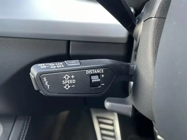 アウディ アウディ Ｑ５ 40TDIクワトロ Sライン 東京都 2021(令3)年 2.9万km 緑 外装色：ディストリクトグリーンメタリック/純正ナビ/３６０°カメラ/ＡＣＣ/半革シート/ハーフレザーシート/ＥＴＣ/スマートキー
