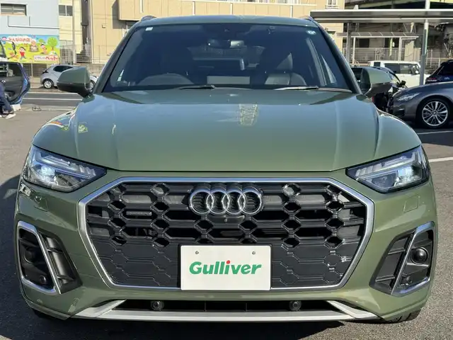アウディ アウディ Ｑ５ 40TDIクワトロ Sライン 千葉県 2021(令3)年 2.9万km 緑 外装色：ディストリクトグリーンメタリック/4WD/ターボ/純正ナビ/360°カメラ/AM/FM/BT/AppleCarPlay/AndroidAuto/アダプティブクルーズコントロール/レーンキープアシスト/ブラインドスポットモニター/パーキングアシスト/前後コーナーセンサー/ダウンヒルアシストコントロール/オートマチックハイビーム/ハーフレザーシート/D+N席パワーシート/全席シートヒーター/D席メモリーシート/電動リアゲート/アイドリングストップ/インテリアライト/純正20インチAW/LEDヘッドライト/リアフォグランプ/ルーフレール