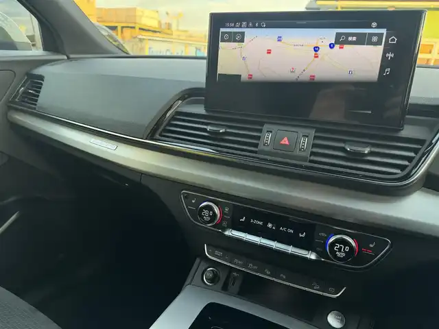 アウディ アウディ Ｑ５ 40TDIクワトロ Sライン 千葉県 2021(令3)年 2.9万km 緑 外装色：ディストリクトグリーンメタリック/4WD/ターボ/純正ナビ/360°カメラ/AM/FM/BT/AppleCarPlay/AndroidAuto/アダプティブクルーズコントロール/レーンキープアシスト/ブラインドスポットモニター/パーキングアシスト/前後コーナーセンサー/ダウンヒルアシストコントロール/オートマチックハイビーム/ハーフレザーシート/D+N席パワーシート/全席シートヒーター/D席メモリーシート/電動リアゲート/アイドリングストップ/インテリアライト/純正20インチAW/LEDヘッドライト/リアフォグランプ/ルーフレール