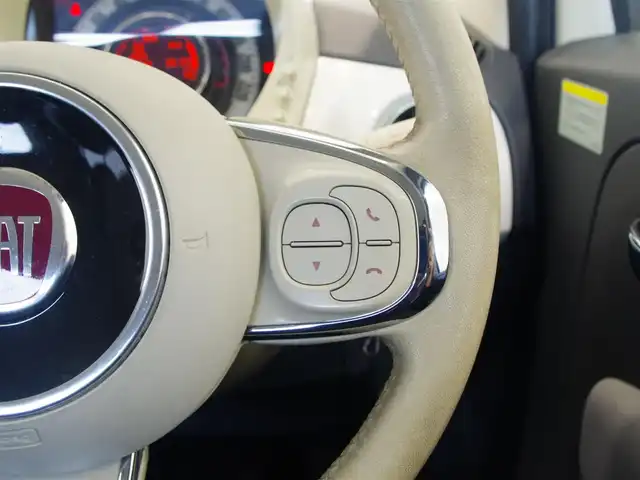 フィアット ５００ 1．2 ポップ 岐阜県 2017(平29)年 6.1万km 白 オーディオプレーヤー/　Bluetooth/　USB/　FM/　AM/ドラレコ/ＥＴＣ/純正フロアマット
