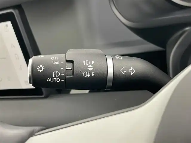 ランドローバー ランドローバー ディフェンダー 110S 愛知県 2023(令5)年 3.6万km ゴールド 純正サテンラップ（プロテクションフィルム）/OPエアサス/有償色ゴンドワナストーン/ブラックルーフ/ブラックエクステリアパック/純正ナビ（AppleCarPlay/AndroidAuto対応）/３６０度カメラ/ドラレコ/ＥＴＣ２．０/黒革シート/純正ＯＰ２０インチＡＷ/スマートキー×２
