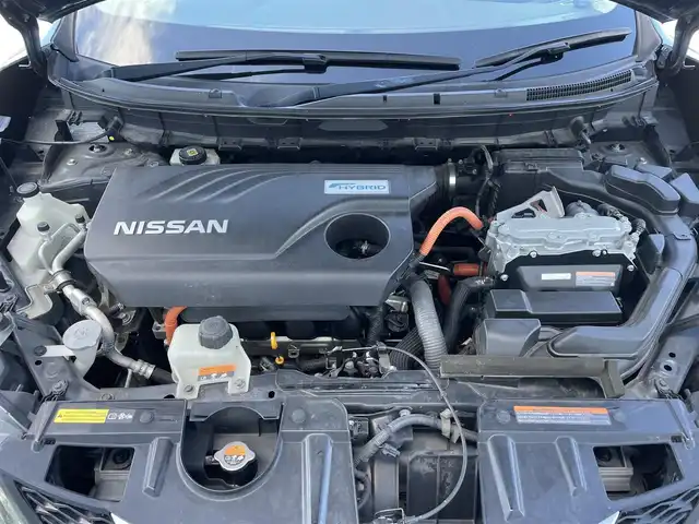 日産 エクストレイル ハイブリッド 20X エマージェンシーブレーキ 滋賀県 2015(平27)年 8.3万km スチールブルー 純正ナビ/(Bluetooth/フルセグ/CD/DVD)/4WD/アラウンドビューモニター/エマージェンシーブレーキ/クルーズコントロール/レーンキープアシスト/クリアランスソナー/電動リアゲート/LEDオートライト/フォグ/レザーシート/前席シートヒーター/前後ドライブレコーダー/ETC/USB/センターデフロック/ダウンヒルアシスト