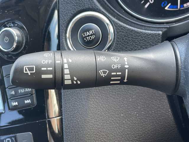日産 エクストレイル ハイブリッド 20X エマージェンシーブレーキ 滋賀県 2015(平27)年 8.3万km スチールブルー 純正ナビ/(Bluetooth/フルセグ/CD/DVD)/4WD/アラウンドビューモニター/エマージェンシーブレーキ/クルーズコントロール/レーンキープアシスト/クリアランスソナー/電動リアゲート/LEDオートライト/フォグ/レザーシート/前席シートヒーター/前後ドライブレコーダー/ETC/USB/センターデフロック/ダウンヒルアシスト