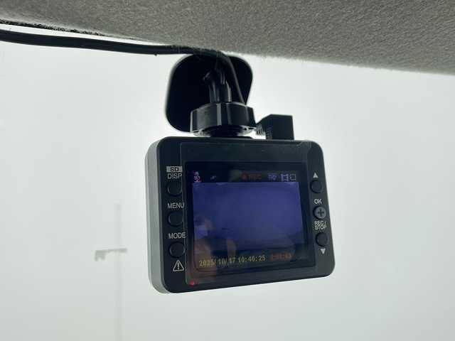 日産 デイズ ルークス ハイウェイスターターボ 千葉県 2015(平27)年 5.2万km ホワイトパール 禁煙車/純正SDナビ【MP314D-W】/(TV/Bluetooth/FM/AM/SD/CD/DVD/AUX/USB)/全方位カメラ/ドライブレコーダー(前方のみ)/両側パワースライドドア/社外ETC/LEDヘッドライト/フォグランプ/ステアリングスイッチ/純正15インチアルミホイール/純正フロアマット/オートライト/電動格納ウィンカーミラー/ドアバイザー/サンシェード/後席テーブル/プッシュスタート/スマートキー/横滑り防止装置/エアバッグ(W+サイド)