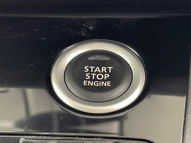 日産 デイズ ルークス ハイウェイスターターボ 千葉県 2015(平27)年 5.2万km ホワイトパール 禁煙車/純正SDナビ【MP314D-W】/(TV/Bluetooth/FM/AM/SD/CD/DVD/AUX/USB)/全方位カメラ/ドライブレコーダー(前方のみ)/両側パワースライドドア/社外ETC/LEDヘッドライト/フォグランプ/ステアリングスイッチ/純正15インチアルミホイール/純正フロアマット/オートライト/電動格納ウィンカーミラー/ドアバイザー/サンシェード/後席テーブル/プッシュスタート/スマートキー/横滑り防止装置/エアバッグ(W+サイド)