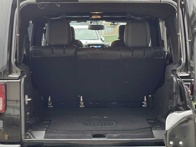 クライスラー・ジープ ジープ ラングラー アンリミテッド サハラ 広島県 2016(平28)年 5.2万km ブラック OP黒革シート/シートヒーター/サイドビューモニター/ヒルディセントコントロール/クルーズコントロール/社外ナビ（DVD/Bluetooth/フルセグTV）/オートライト/純正18インチAW/ETC/リモコンキー