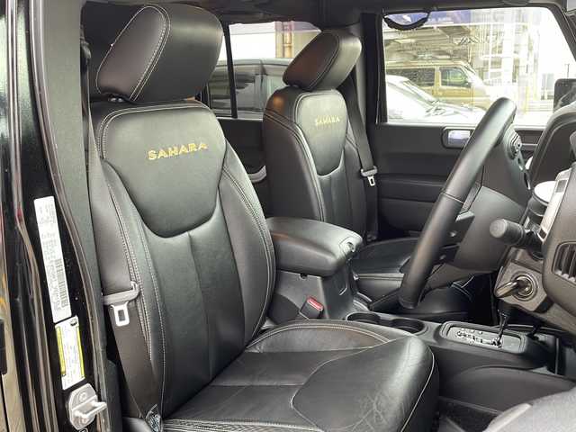 クライスラー・ジープ ジープ ラングラー アンリミテッド サハラ 広島県 2016(平28)年 5.2万km ブラック OP黒革シート/シートヒーター/サイドビューモニター/ヒルディセントコントロール/クルーズコントロール/社外ナビ（DVD/Bluetooth/フルセグTV）/オートライト/純正18インチAW/ETC/リモコンキー