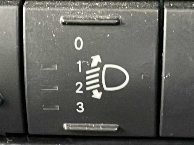 クライスラー・ジープ ジープ ラングラー アンリミテッド サハラ 広島県 2016(平28)年 5.2万km ブラック OP黒革シート/シートヒーター/サイドビューモニター/ヒルディセントコントロール/クルーズコントロール/社外ナビ（DVD/Bluetooth/フルセグTV）/オートライト/純正18インチAW/ETC/リモコンキー