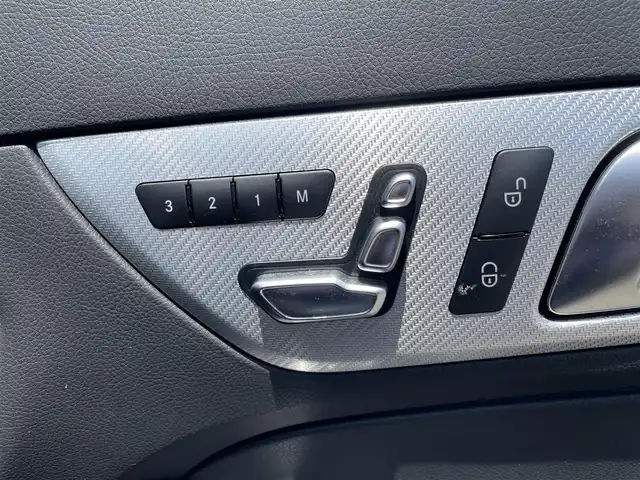 メルセデス・ベンツ ＳＬＣ１８０ スポーツ 富山県 2019(平31)年 0.8万km 黒 ワンオーナー/純正ナビ/フルセグＴＶ/Bluetooth/DVD再生/プッシュスタートエンジン/スマートキー/レザーシート/シートヒーター/パワーシート/レーダークルーズコントロール/ブラインドスポットモニター/LEDオートライト/コーナーセンサー/ビルトインETC/ドライブレコーダー