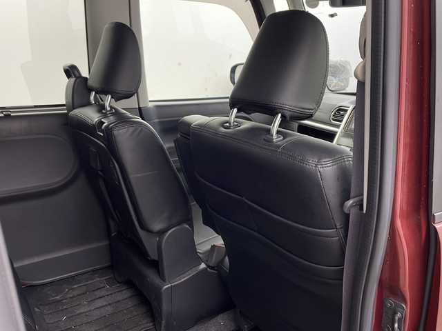 ダイハツ タント X SA Ⅲ 兵庫県 2017(平29)年 2.8万km ファイアークォーツレッドM ・純正ナビ/Bluetooth/CD/DVD/SD/TV/・バックカメラ/・スマートアシストIII/・衝突警報機能/・衝突回避支援ブレーキ機能（対車両・対歩行者）/・車線逸脱警報機能/・誤発進抑制制御機能（前方・後方）/・オートハイビーム/・先行車発進お知らせ機能/・車線逸脱警報/・車線逸脱抑制制御/・路側逸脱警報/・ふらつき警報/・コーナーセンサー/・アイドリングストップ/・両側パワースライドドア/・ステアリングスイッチ/・運転席シートヒーター/・純正フロアマット/・オートライト/・ETC/・スマートキー/・スペアキー/・取扱説明書/・保証書