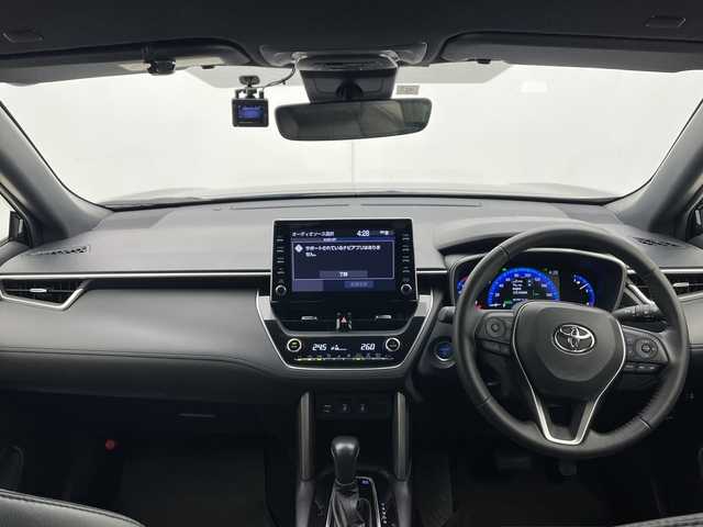 トヨタ カローラ クロス ハイブリッド Z 千葉県 2023(令5)年 2.3万km アティチュードブラックマイカ DNクレーム/純正オーディオ（ＢＴ／ＦＭ／ＡＭ、アップルカーケア、アンドロイドオート）/革ステアリング/ステアリングリモコン/前席社外ラバー調フロアマット/純正ＡＷ/ＬＥＤヘッドライト/純正ＥＴＣ/社外前後ドラレコ