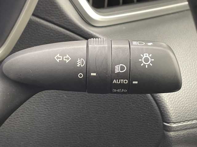 トヨタ カローラ クロス ハイブリッド Z 千葉県 2023(令5)年 2.3万km アティチュードブラックマイカ DNクレーム/純正オーディオ（ＢＴ／ＦＭ／ＡＭ、アップルカーケア、アンドロイドオート）/革ステアリング/ステアリングリモコン/前席社外ラバー調フロアマット/純正ＡＷ/ＬＥＤヘッドライト/純正ＥＴＣ/社外前後ドラレコ