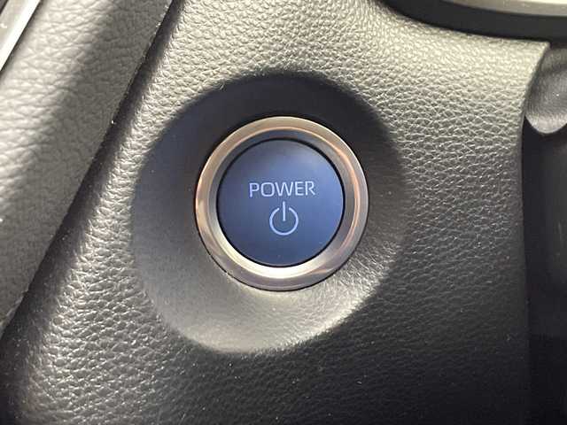 トヨタ カローラ クロス ハイブリッド Z 千葉県 2023(令5)年 2.3万km アティチュードブラックマイカ DNクレーム/純正オーディオ（ＢＴ／ＦＭ／ＡＭ、アップルカーケア、アンドロイドオート）/革ステアリング/ステアリングリモコン/前席社外ラバー調フロアマット/純正ＡＷ/ＬＥＤヘッドライト/純正ＥＴＣ/社外前後ドラレコ