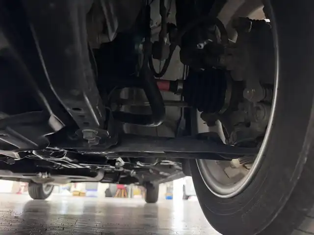 ホンダ Ｎ ＢＯＸ G L ターボ ホンダセンシング 三重県 2019(令1)年 8.5万km ブリティッシュグリーンP ガソリン・ターボ/FF/MTモード付インパネCVT/純正 7インチナビ VXM-204VFi/（CD/DVD/FM/AM/TV/iPod/SD/MusicRack/USB/Bluetooth）/バックカメラ/両側パワースライドドア/ビルトイン ETC/Honda SENSING/・衝突軽減ブレーキ［CMBS］/・車線維持支援システム［LKAS］/・路外逸脱抑制機能/・アダプティブクルーズコントロール［ACC］/・先行車発進お知らせ機能/・標識認識機能/装備/・シートヒーター（D/N）/・オートライト/・LEDヘッドランプ/・オートハイビーム/・パドルシフト/・オートエアコン/・ステアリングスイッチ/・2.5A 急速充電対応 USB充電ジャックx2/・電動格納ドアミラー/・リヤドアロールサンシェード/・プッシュスタート/・14インチAW/・スマートキーx2/・保/取/ナビ取/など