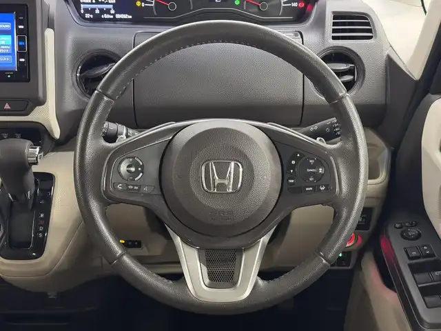 ホンダ Ｎ ＢＯＸ G L ターボ ホンダセンシング 三重県 2019(令1)年 8.5万km ブリティッシュグリーンP ガソリン・ターボ/FF/MTモード付インパネCVT/純正 7インチナビ VXM-204VFi/（CD/DVD/FM/AM/TV/iPod/SD/MusicRack/USB/Bluetooth）/バックカメラ/両側パワースライドドア/ビルトイン ETC/Honda SENSING/・衝突軽減ブレーキ［CMBS］/・車線維持支援システム［LKAS］/・路外逸脱抑制機能/・アダプティブクルーズコントロール［ACC］/・先行車発進お知らせ機能/・標識認識機能/装備/・シートヒーター（D/N）/・オートライト/・LEDヘッドランプ/・オートハイビーム/・パドルシフト/・オートエアコン/・ステアリングスイッチ/・2.5A 急速充電対応 USB充電ジャックx2/・電動格納ドアミラー/・リヤドアロールサンシェード/・プッシュスタート/・14インチAW/・スマートキーx2/・保/取/ナビ取/など